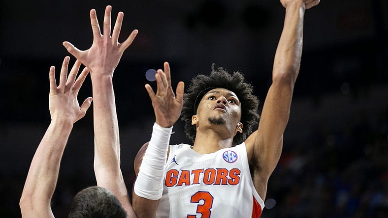 Florida Gators forward Alex Fudge (3) drives for the basket during the second half as Florida takes on Stoney Brook during an NCAA college basketball game at Steven C. O'Connell Center Monday, Nov. 7, 2022, in Gainesville, Fla. Florida won 81-45.(Alan Youngblood/Gainesville Sun)

Flgai Mbb Gators Vs Stoneybrook 01122805