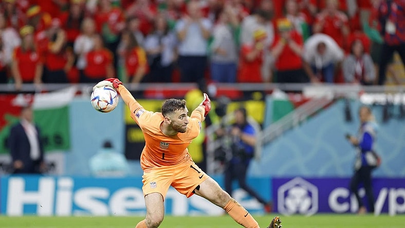 Nov 21, 2022; Al Rayyan, Qatar; United States of America goalkeeper Matt Turner (1) throws the ball against Wales during the second half during a group stage match during the 2022 FIFA World Cup at Ahmed Bin Ali Stadium. Mandatory Credit: Yukihito Taguchi-USA TODAY Sports