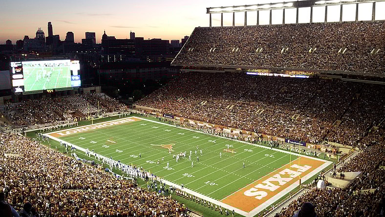 Darrell K Royal-Texas Memorial Stadium what you need to know