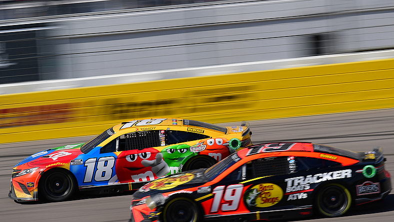 NASCAR: South Point 400