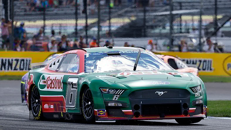 NASCAR: Verizon 200 at the Brickyard