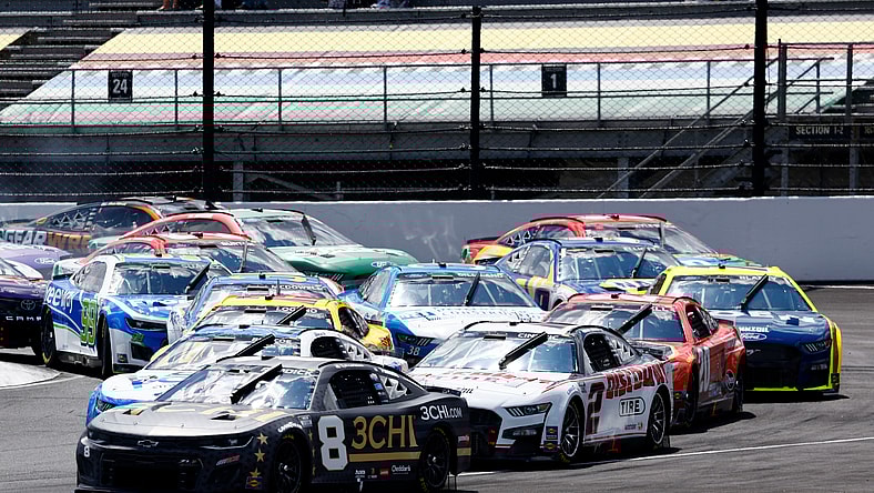 NASCAR: Verizon 200 at the Brickyard