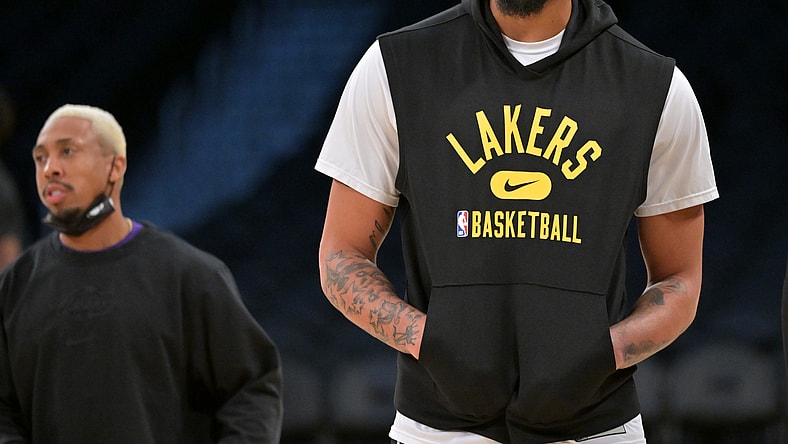 NBA: New York Knicks at Los Angeles Lakers