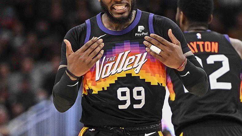 NBA: Phoenix Suns at Milwaukee Bucks