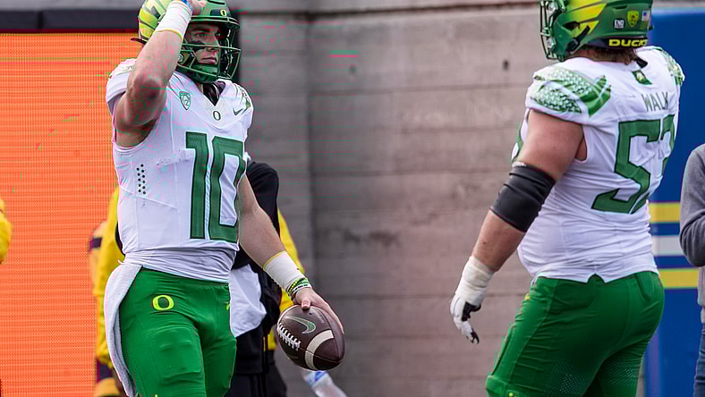 NCAA Football: Oregon at California