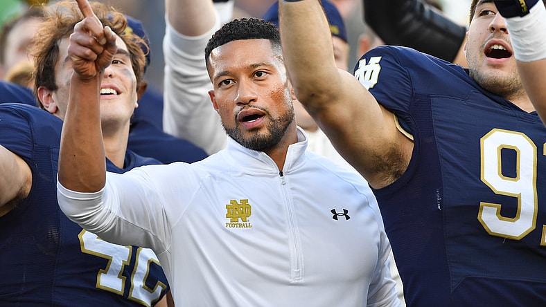 NCAA Football: UNLV at Notre Dame