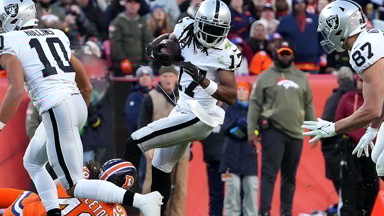 NFL: Las Vegas Raiders at Denver Broncos