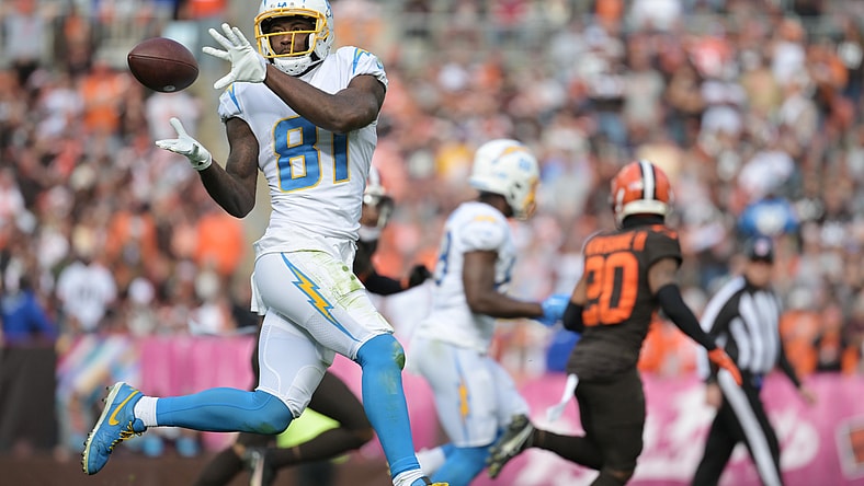 NFL: Los Angeles Chargers at Cleveland Browns
