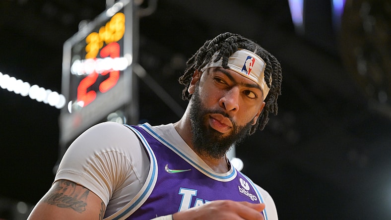 Anthony Davis against the New York knicks