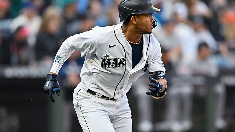 seattle mariners outfielder julio rodriguez