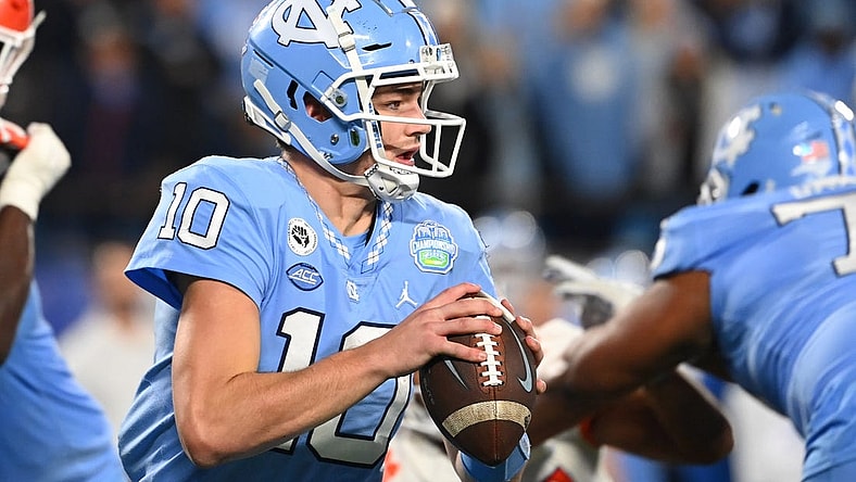 Dec 3, 2022; Charlotte, North Carolina, USA;  North Carolina Tar Heels quarterback Drake Maye (10) passes the ball in the first quarter at Bank of America Stadium. Mandatory Credit: Bob Donnan-USA TODAY Sports