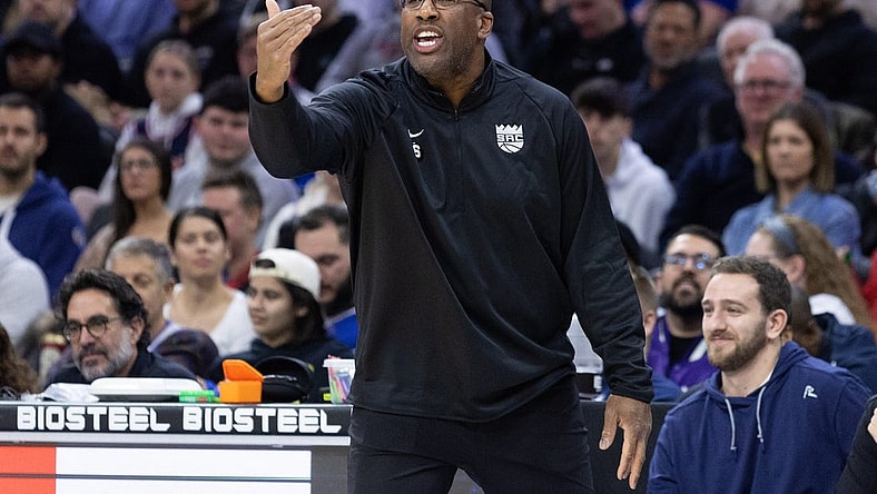 Dec 13, 2022; Philadelphia, Pennsylvania, USA; Sacramento Kings head coach Mike Brown reacts during the third quarter against the Philadelphia 76ers at Wells Fargo Center. Mandatory Credit: Bill Streicher-USA TODAY Sports