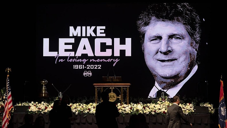Last-minute preparations continue for the Mike Leach memorial service in Humphrey Coliseum at Mississippi State in Starkville, Miss., Tuesday, Dec. 20 2022.

Tcl Mike Leach Memorial