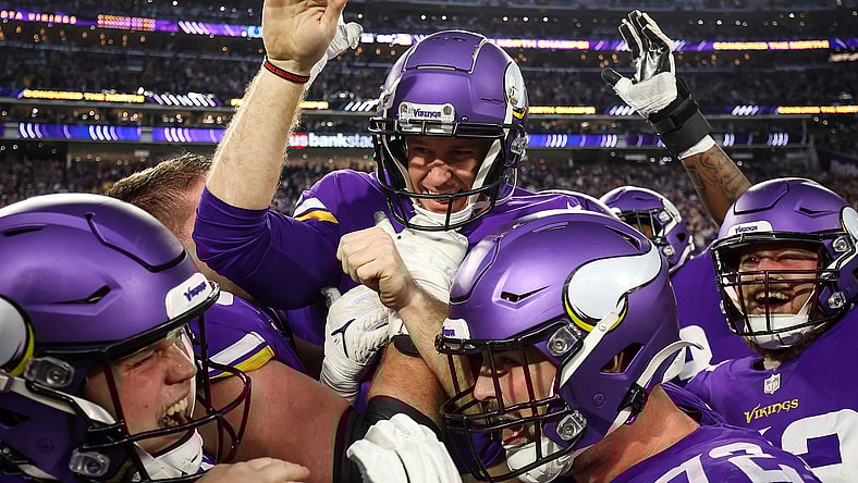 NFL: Indianapolis Colts at Minnesota Vikings