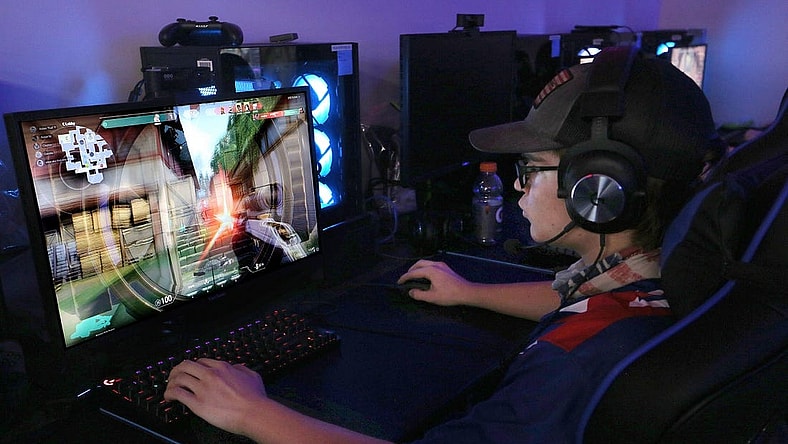 Hutchinson Community College esports team member Clayton Huston plays the game 'Valorant' with his teammates against Shelton State Community College Thursday night, Oct. 7, 2021 at HCC.

Hut 101521 Hcc Esports 01