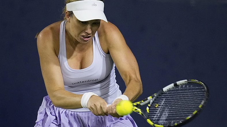 Oct 15, 2022; San Diego, California, US;  Danielle Collins of the United States hits a shot against Donna Vekic of Croatia during the San Diego Open at Barnes Tennis Center. Mandatory Credit: Ray Acevedo-USA TODAY Sports