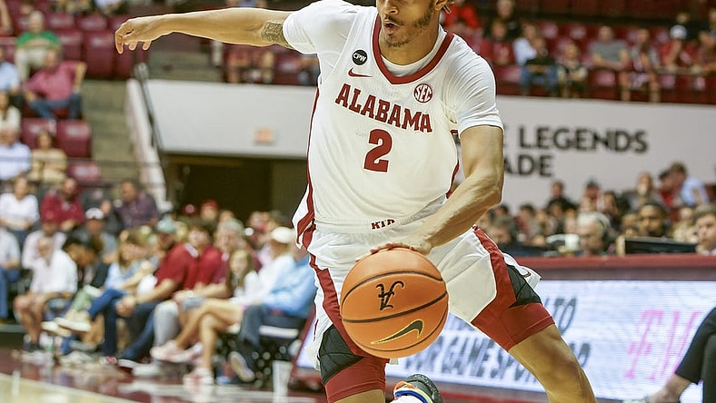 Nov 7, 2022; Tuscaloosa, Alabama, USA; Alabama Crimson Tide forward Darius Miles (2) controls the ball against Longwood Lancers during first half at Coleman Coliseum. Mandatory Credit: Marvin Gentry-USA TODAY Sports