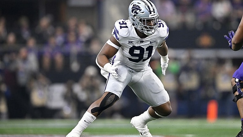Dec 3, 2022; Arlington, TX, USA; Kansas State Wildcats defensive end Felix Anudike-Uzomah (91) in action during the game between the TCU Horned Frogs and the Kansas State Wildcats at AT&T Stadium. Mandatory Credit: Jerome Miron-USA TODAY Sports