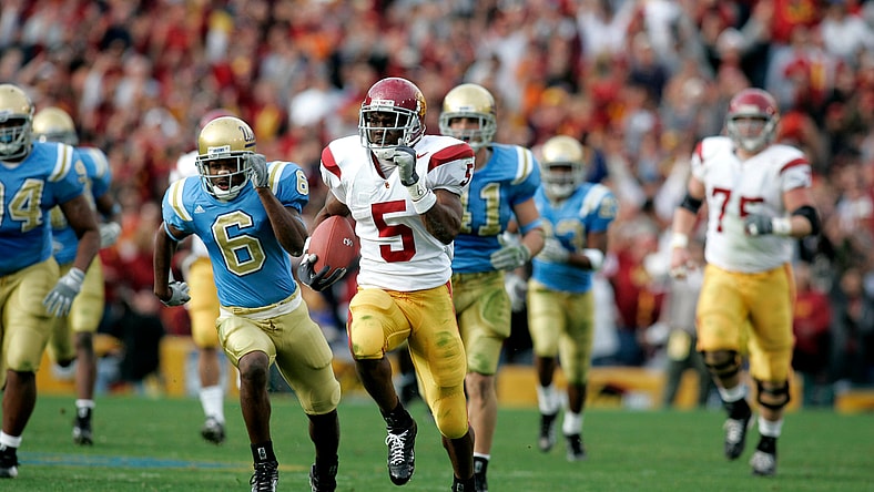 2004 NCAA Football: Southern California Trojans at UCLA Bruins