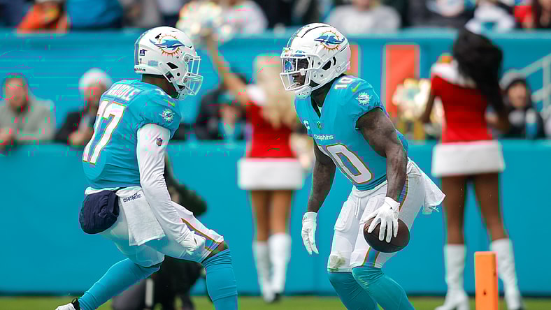 NFL: Green Bay Packers at Miami Dolphins