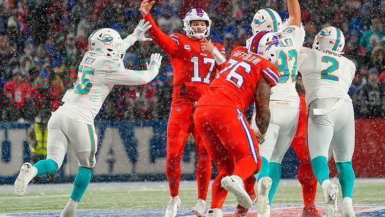 NFL: Miami Dolphins at Buffalo Bills