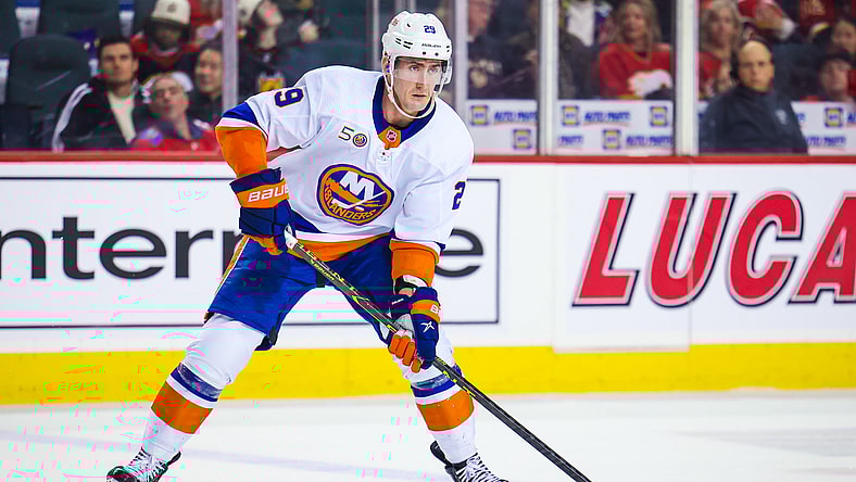 NHL: New York Islanders at Calgary Flames