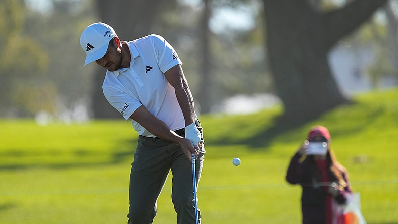 PGA: Farmers Insurance Open - First Round