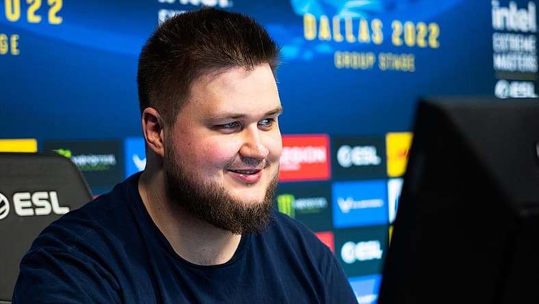 Janusz "Snax" Pogorzelski has started a new team with four young CS:GO players.