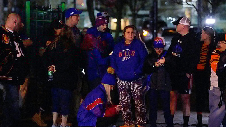 nfl prayers for damar hamlin