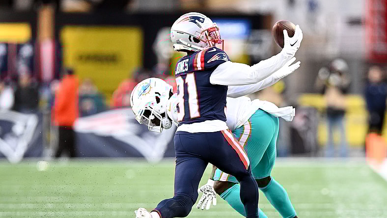 nfl free agency: jonathan jones