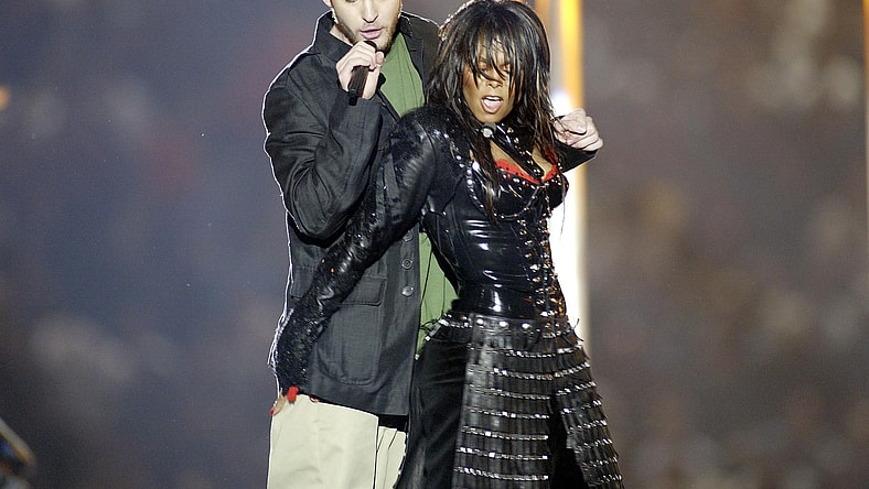 Worst super bowl halftime shows.