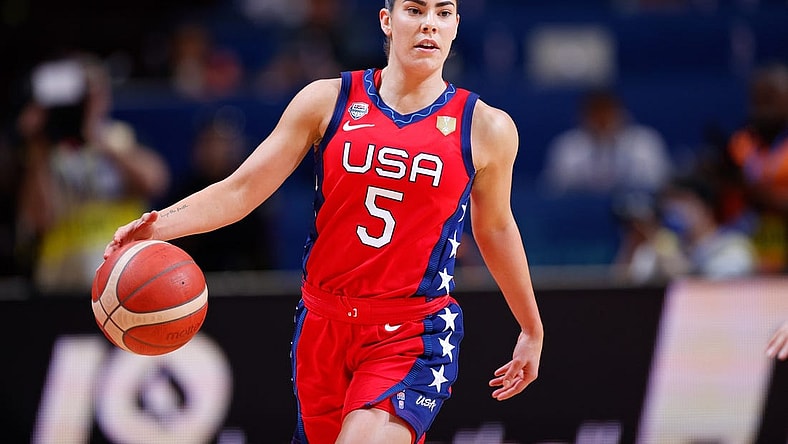 OCT 1, 2022; Sydney, AUS; Kelsey Plum (5) carries a ball in second quarter of FIBA Women's World Cup final against China at Sydney SuperDome. Mandatory Credit: Yukihito Taguchi-USA TODAY Sports
