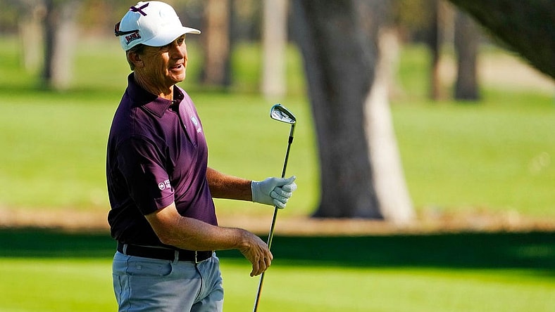 Nov 10, 2022; Phoenix, AZ, USA; David Toms plays his second shot on the ninth hole during round one of the Charles Schwab Cup at Phoenix Country Club. Mandatory Credit: Rob Schumacher-Arizona Republic

Golf Charles Schwab Cup Round 1