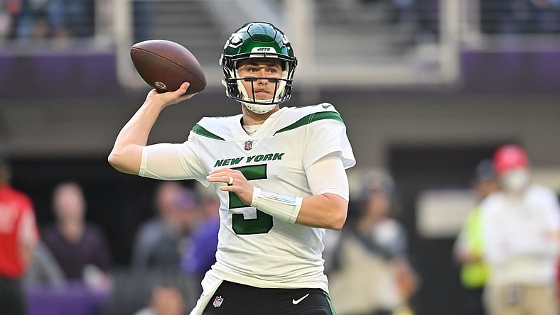 Dec 4, 2022; Minneapolis, Minnesota, USA; New York Jets quarterback Mike White (5) in action against the Minnesota Vikings at U.S. Bank Stadium. Mandatory Credit: Jeffrey Becker-USA TODAY Sports