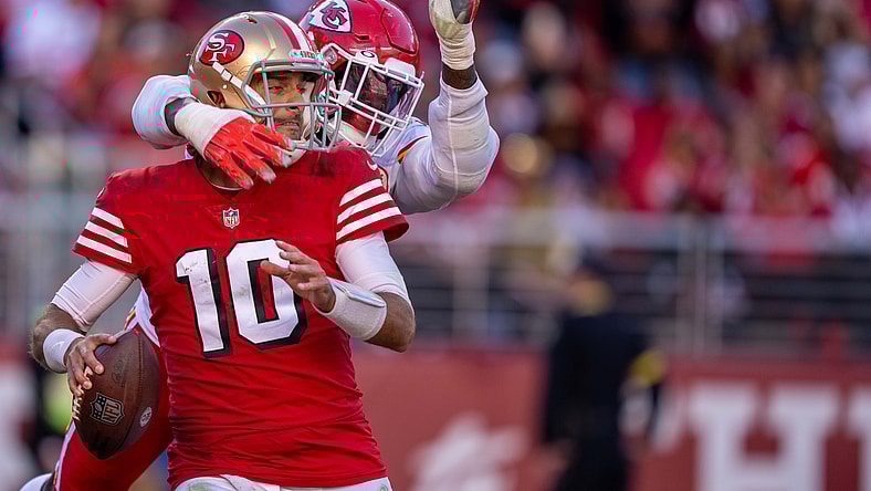 frank clark signs with the san francisco 49ers