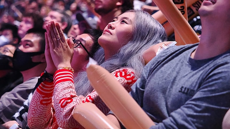 Nov 5, 2022; San Francisco, California, USA; Fans follow the game between T1 and DRX during the League of Legends World Championships at Chase Center. Mandatory Credit: Kelley L Cox-USA TODAY Sports
