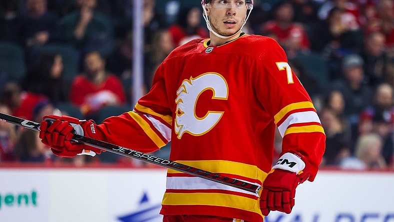 Mar 28, 2023; Calgary, Alberta, CAN; Calgary Flames right wing Walker Duehr (71) against the Los Angeles Kings during the first period at Scotiabank Saddledome. Mandatory Credit: Sergei Belski-USA TODAY Sports