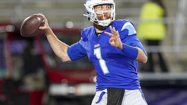Apr 16, 2023; Birmingham, AL, USA; New Orleans Breakers quarterback McLeod Bethel-Thompson (1) looks to pass against the Pittsburgh Maulers during the second half at Protective Stadium. Mandatory Credit: Marvin Gentry-USA TODAY Sports