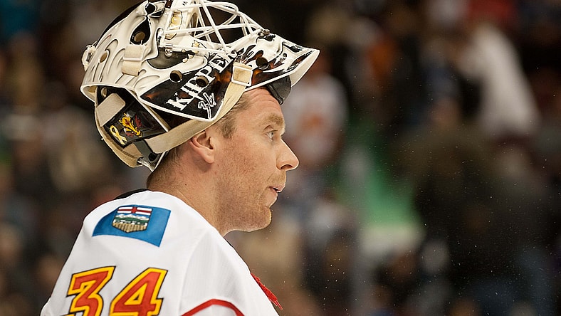 NHL: Calgary Flames at Vancouver Canucks