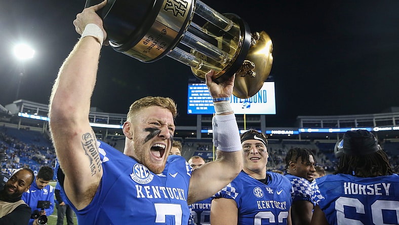 Syndication: The Courier-Journal