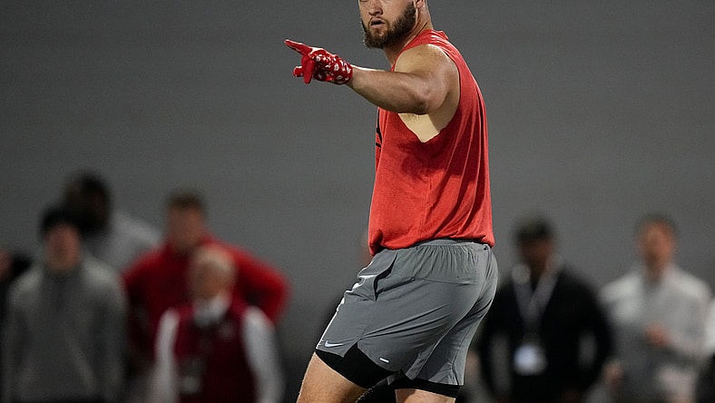 las vegas raiders meet with c.j. stroud