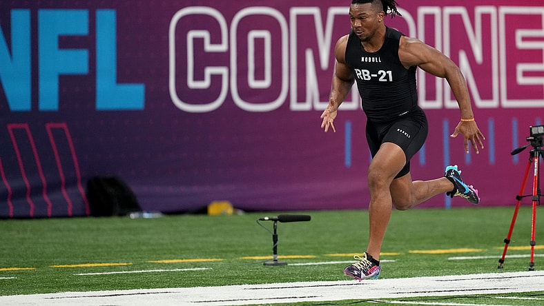 new england patriots draft bijan robinson