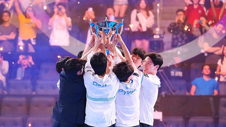 Nov 5, 2022; San Francisco, California, USA;  DRX players raise the Summoner's Cup Worlds 2022 trophy after winning the League of Legends World Championships against T1 at Chase Center. Mandatory Credit: Kelley L Cox-USA TODAY Sports