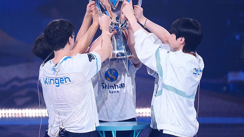 Nov 5, 2022; San Francisco, California, USA; DRX players up the Summoner's Cup Worlds 2022 trophy after winning the League of Legends World Championships against T1 at Chase Center. Mandatory Credit: Kelley L Cox-USA TODAY Sports