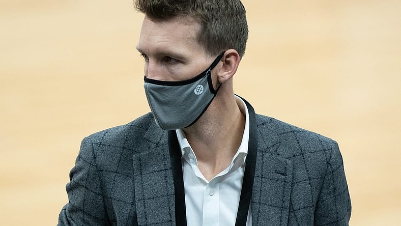 December 15, 2020; Sacramento, California, USA;  Golden State Warriors assistant general manager Mike Dunleavy Jr. during the second quarter against the Sacramento Kings at Golden 1 Center. Mandatory Credit: Kyle Terada-USA TODAY Sports
