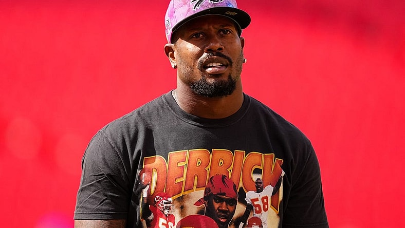 Oct 16, 2022; Kansas City, Missouri, USA; Buffalo Bills linebacker Von Miller (40) warms up prior to a game against the Kansas City Chiefs at GEHA Field at Arrowhead Stadium. Mandatory Credit: Jay Biggerstaff-USA TODAY Sports