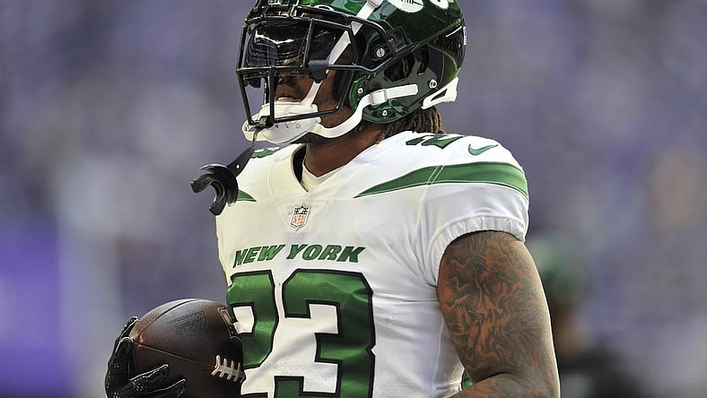 Dec 4, 2022; Minneapolis, Minnesota, USA; New York Jets running back James Robinson (23) warms up before the game against the Minnesota Vikings at U.S. Bank Stadium. Mandatory Credit: Jeffrey Becker-USA TODAY Sports