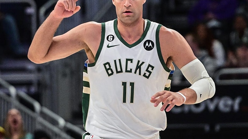 Los Angeles Lakers rumors, Brook Lopez
