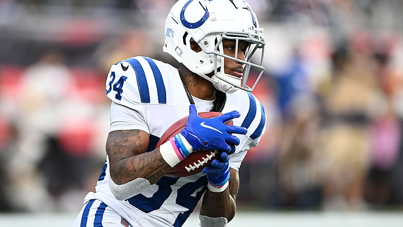NFL: Indianapolis Colts at New England Patriots