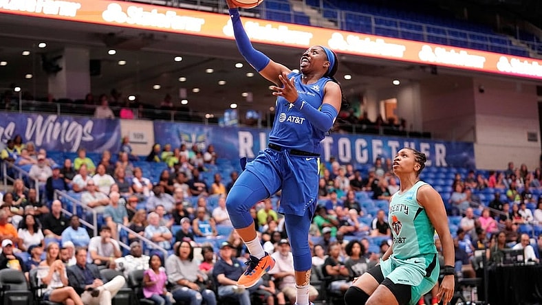 Rookie Arike Ogunbowale set a  Dallas Wings franchise record for 20-point games.

Arikedrive